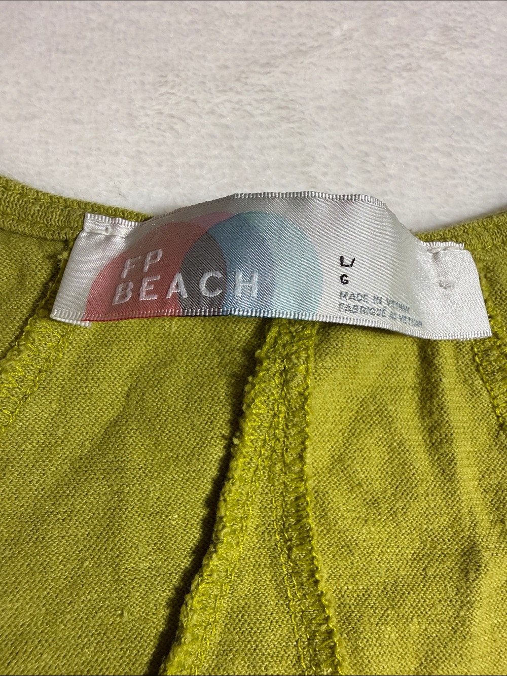 Sleeveless V-Neck Flared Tank Top - Olive Green - Picture 2 of 8